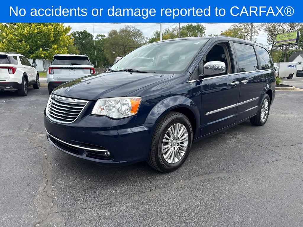 2013 Chrysler Town & Country Touring-L