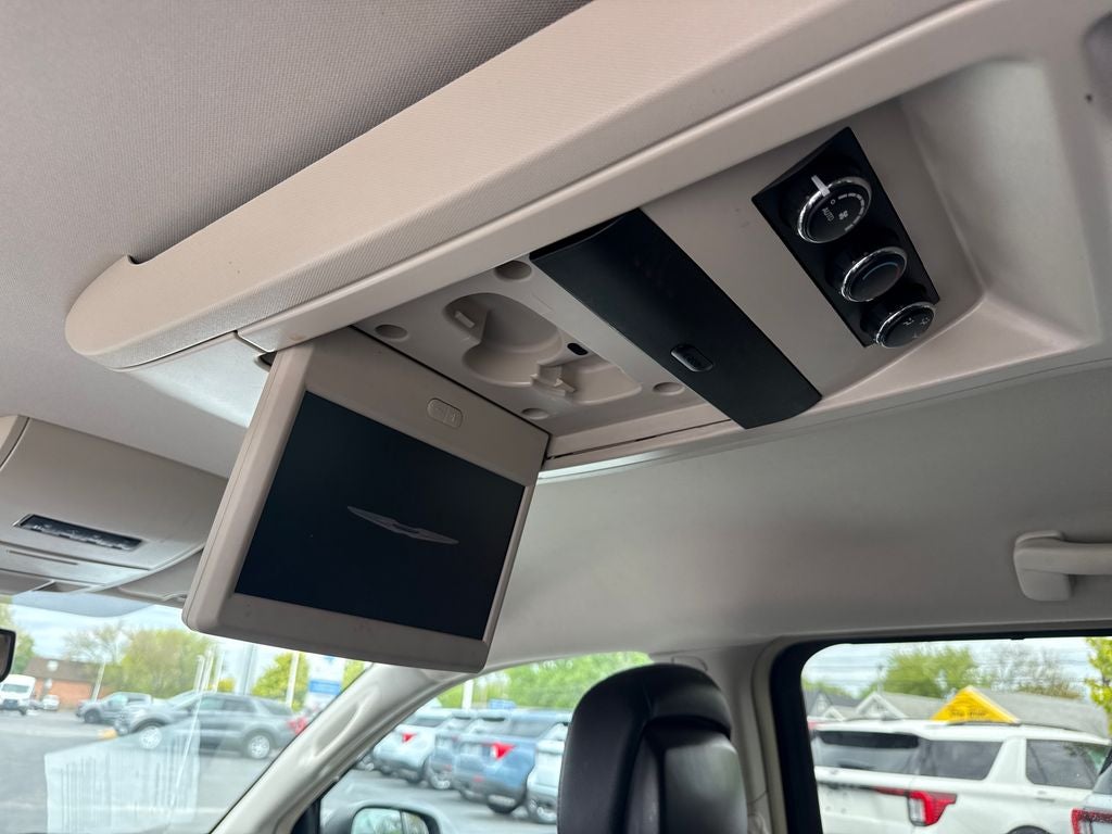 2013 Chrysler Town & Country Touring-L