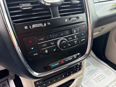 2013 Chrysler Town & Country Touring-L