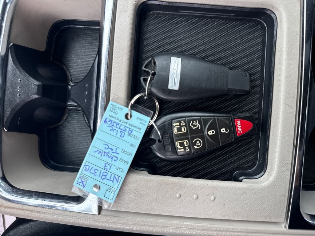2013 Chrysler Town & Country Touring-L