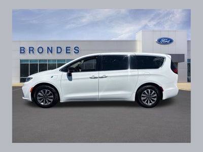 2024 Chrysler Pacifica Hybrid Select