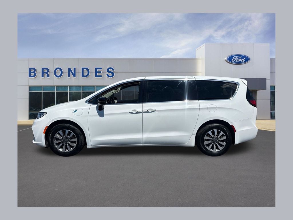 2024 Chrysler Pacifica Hybrid Select