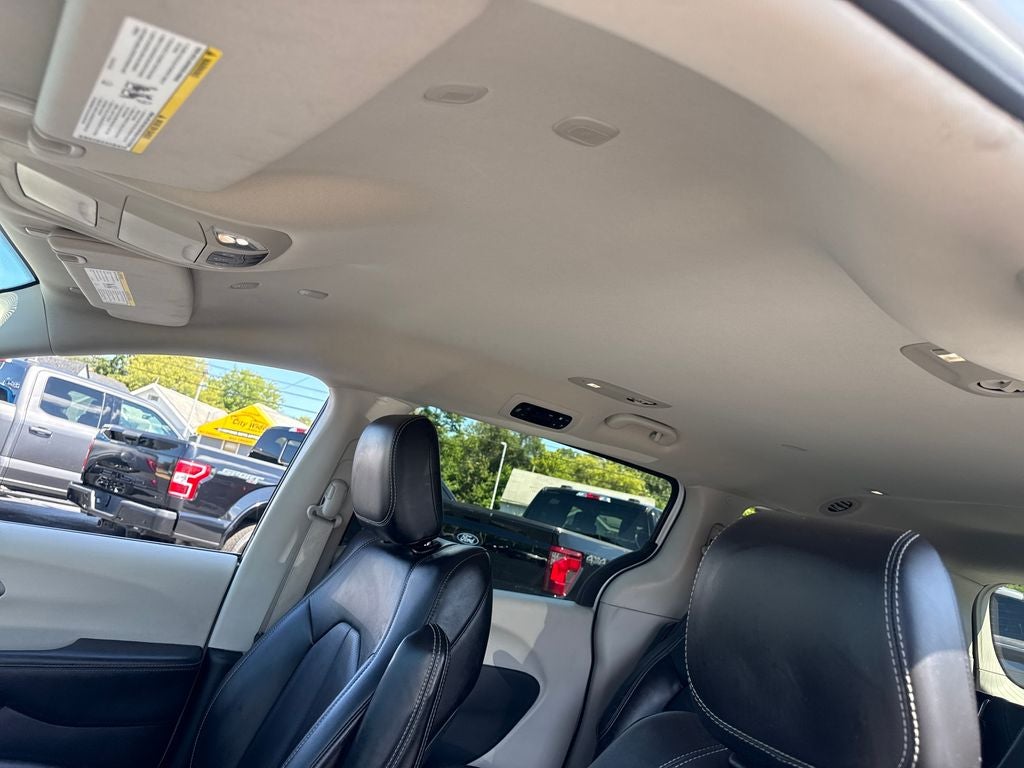 2024 Chrysler Pacifica Hybrid Select