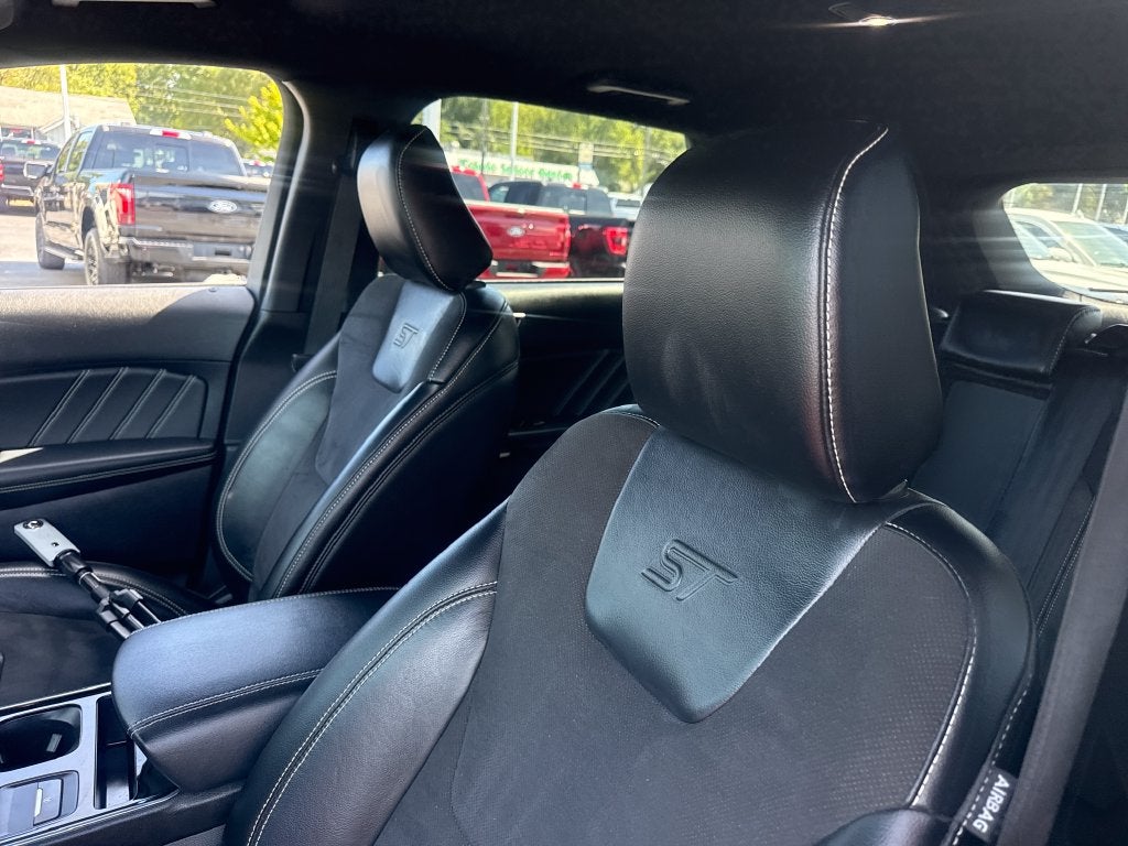 2020 Ford Edge ST
