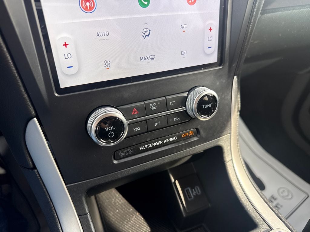 2024 Ford Edge SE