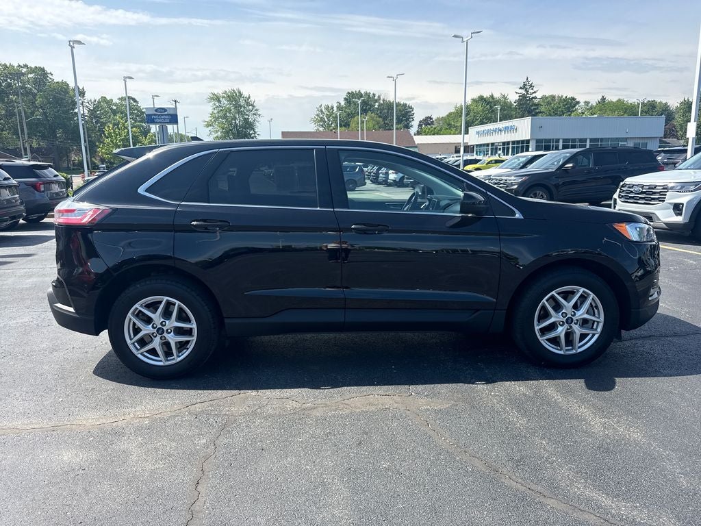 2022 Ford Edge SEL