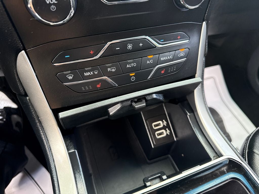 2019 Ford Edge SEL