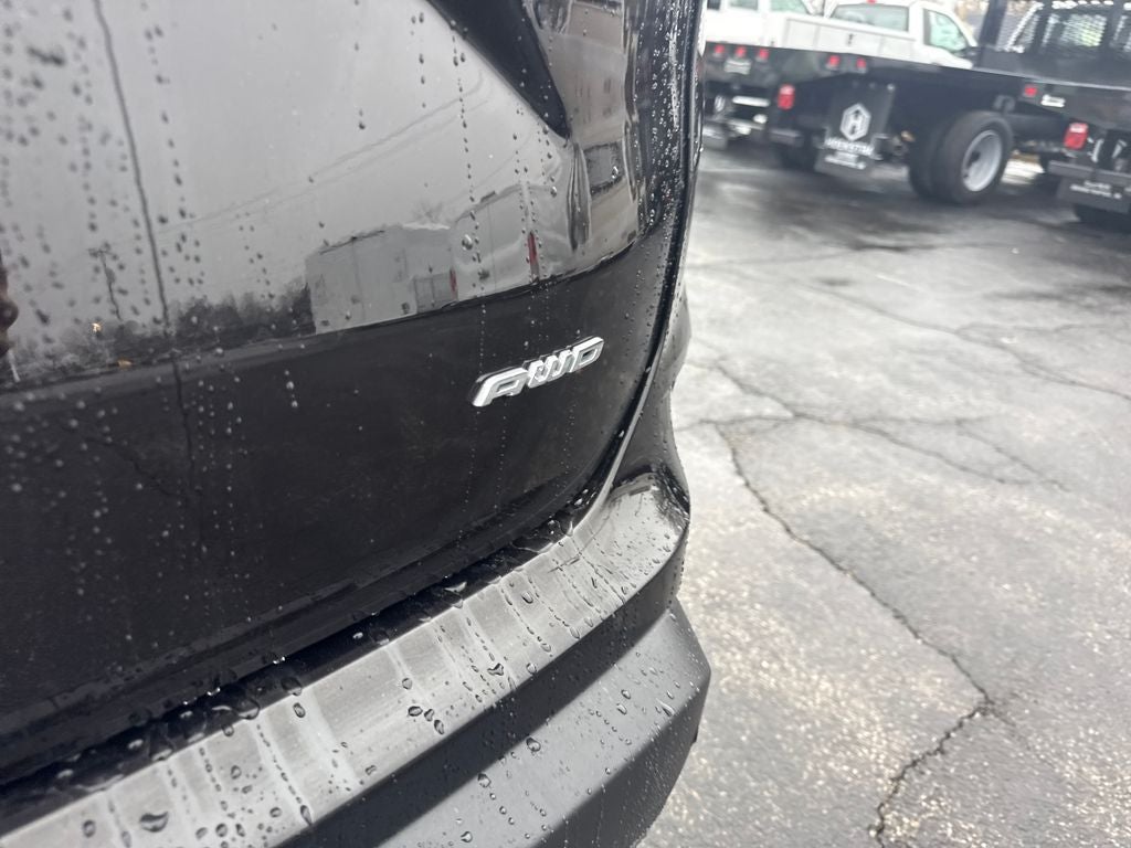 2023 Ford Edge Titanium