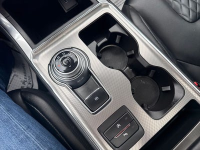 2023 Ford Edge Titanium