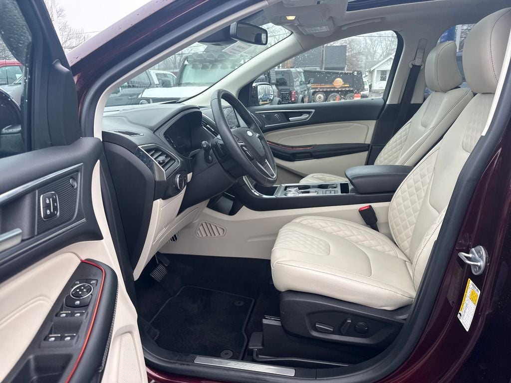 2023 Ford Edge Titanium