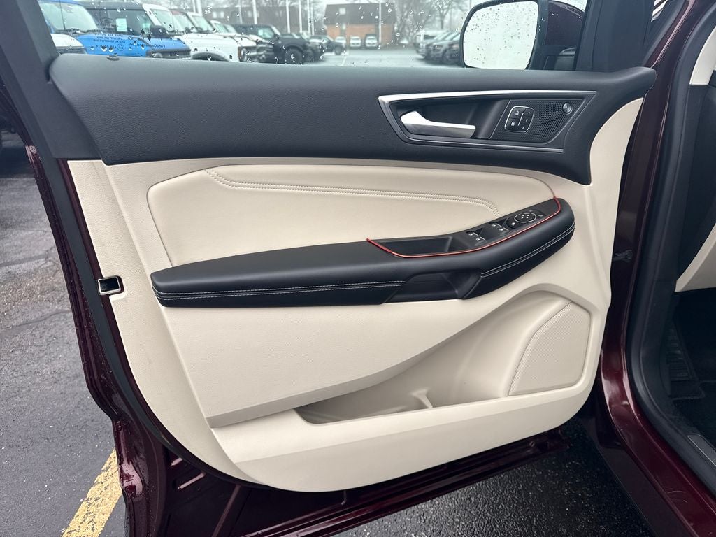 2023 Ford Edge Titanium