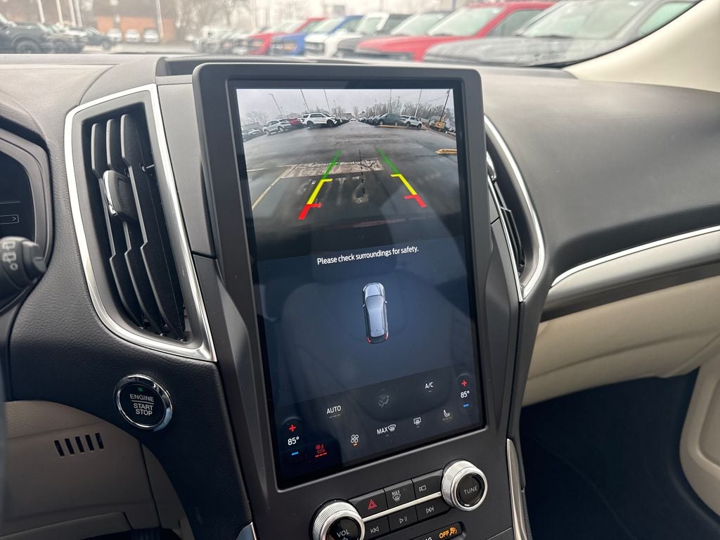 2023 Ford Edge Titanium