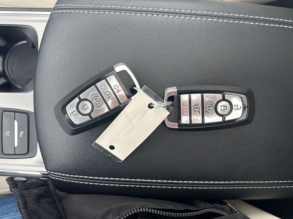 2023 Ford Edge Titanium