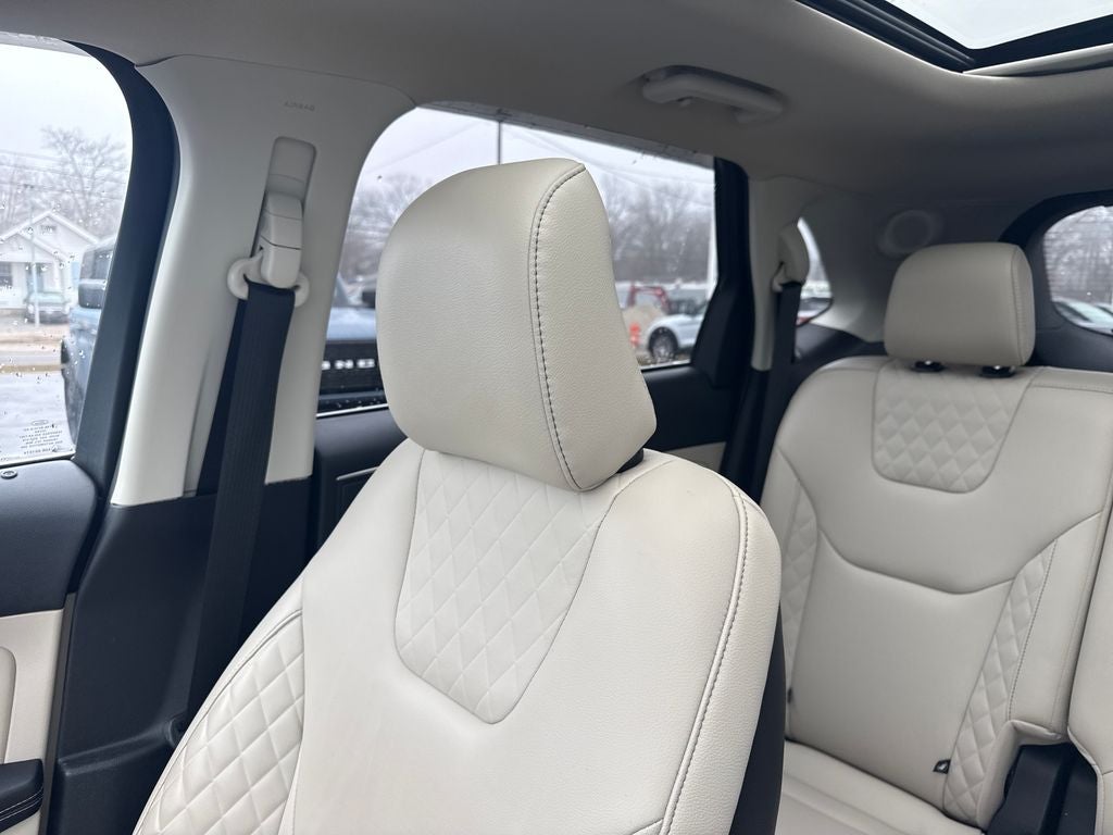 2023 Ford Edge Titanium