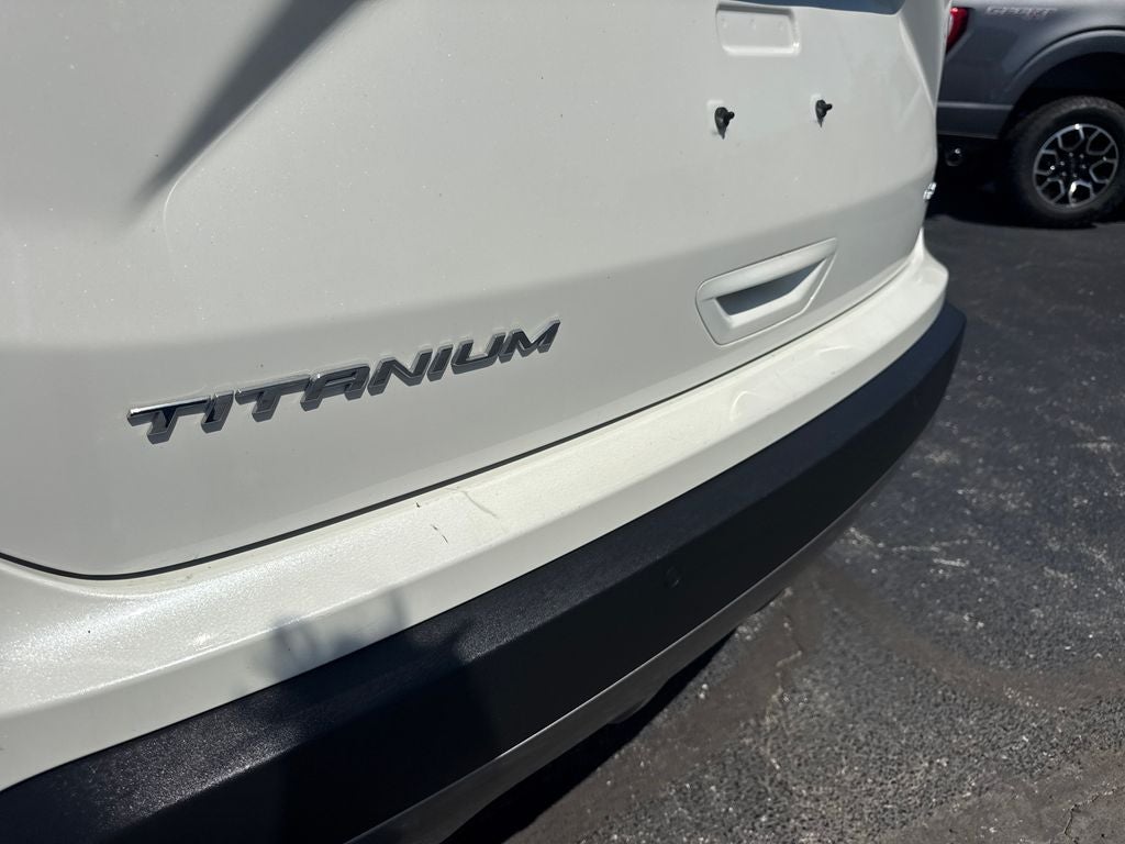 2023 Ford Edge Titanium