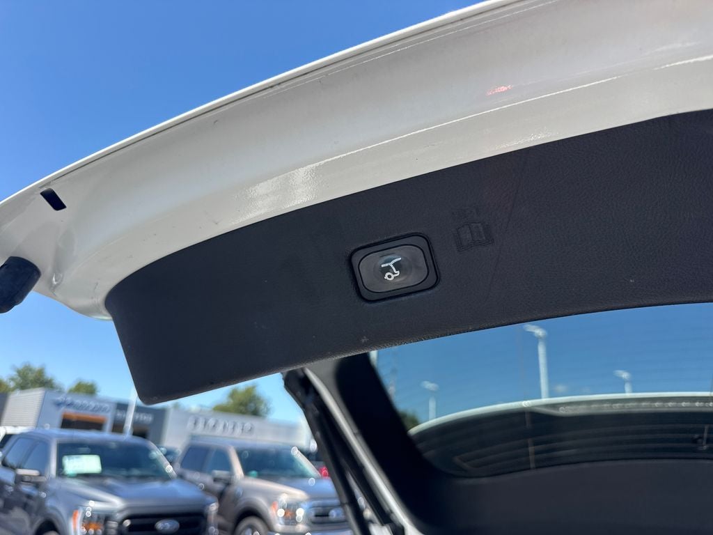 2023 Ford Edge Titanium