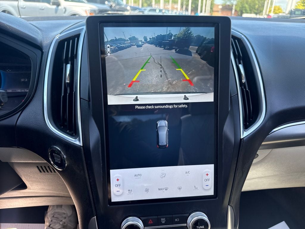 2023 Ford Edge Titanium