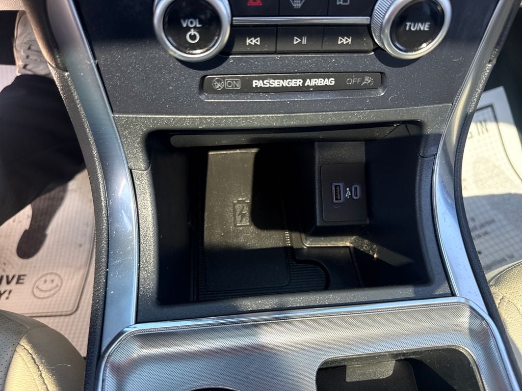 2023 Ford Edge Titanium
