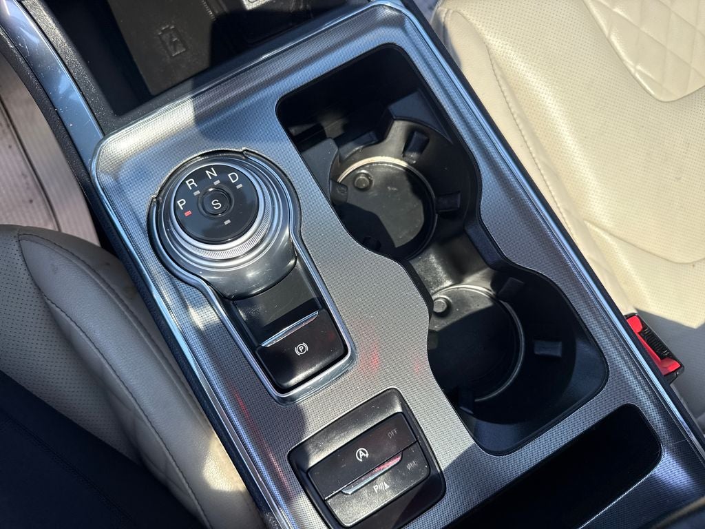 2023 Ford Edge Titanium