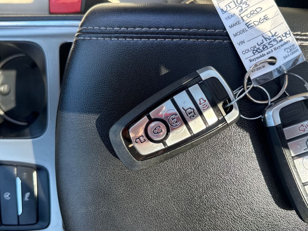 2023 Ford Edge Titanium