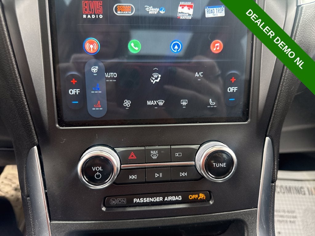 2024 Ford Edge Titanium