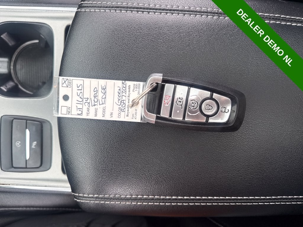 2024 Ford Edge Titanium