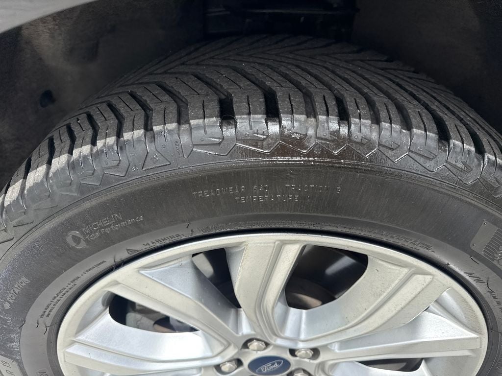 2020 Ford Edge Titanium