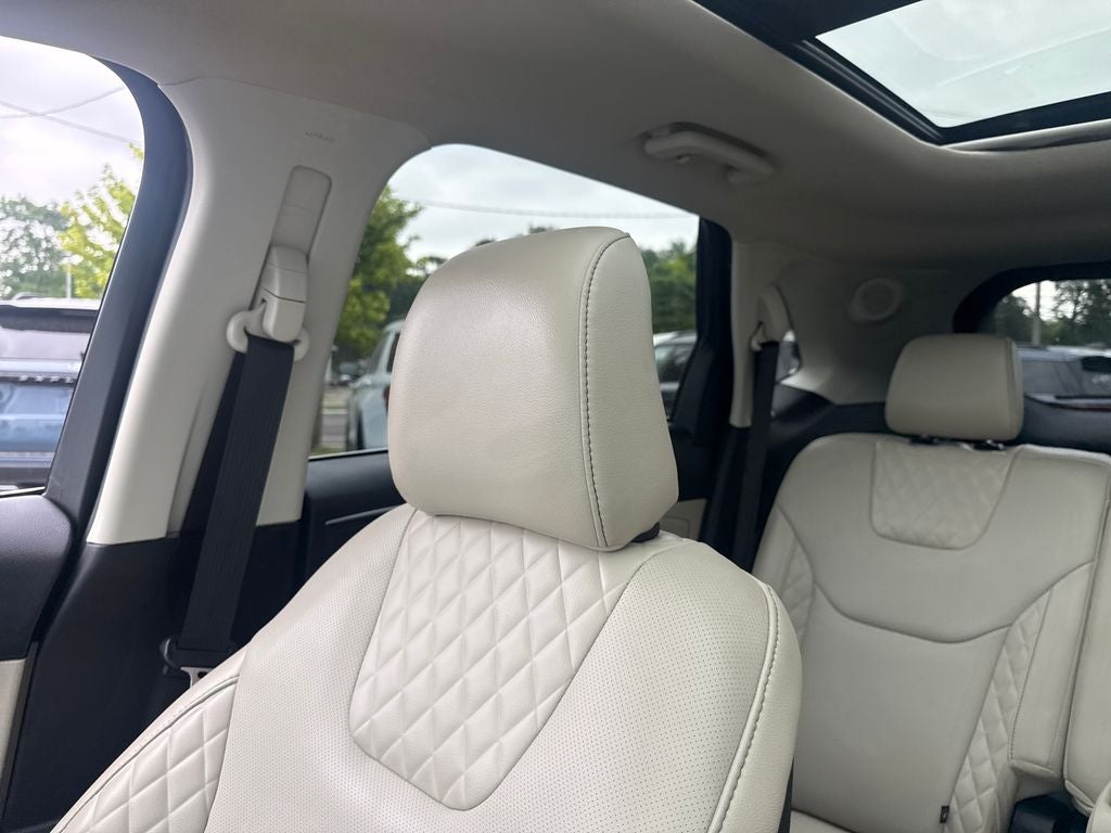 2024 Ford Edge Titanium