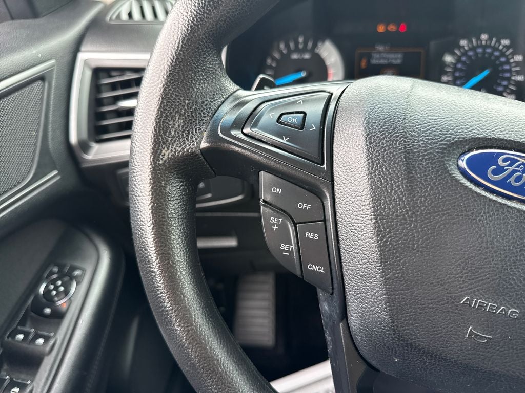 2015 Ford Edge SE