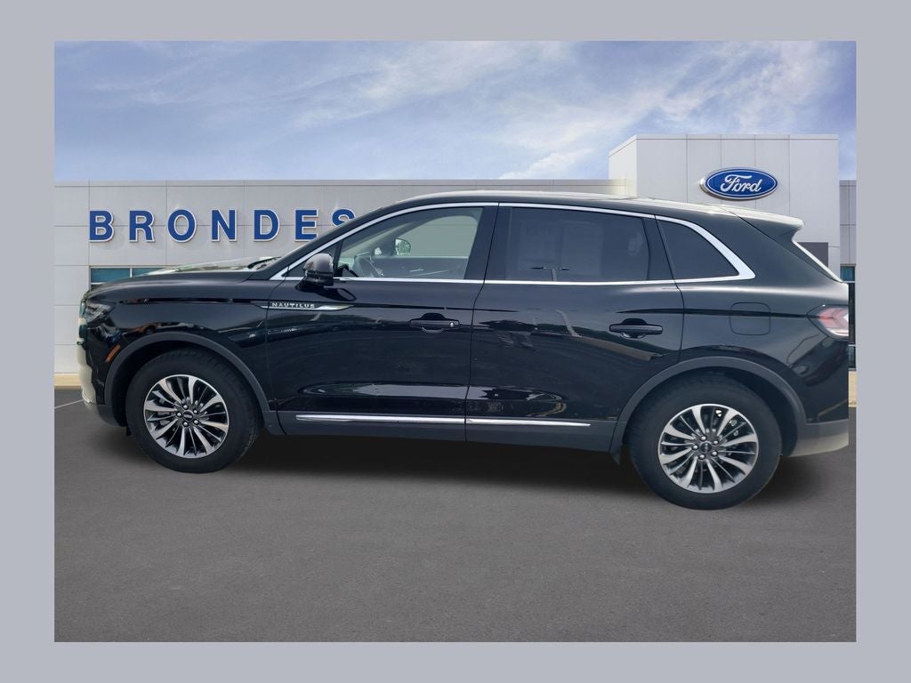 2023 Lincoln Nautilus Standard