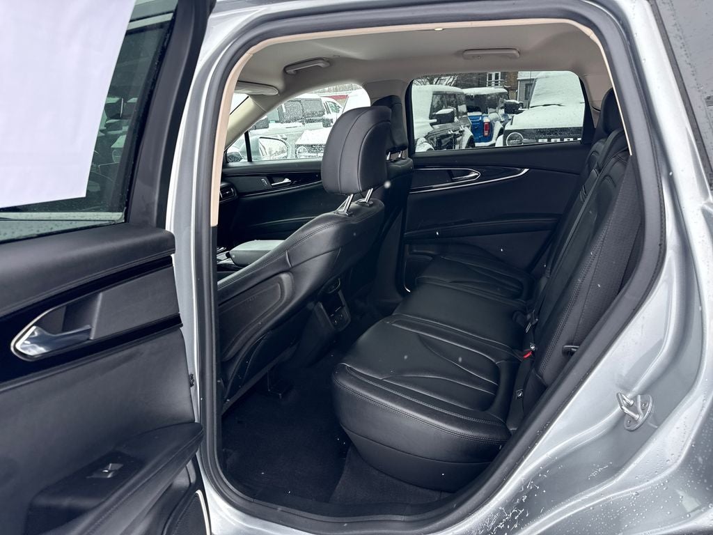 2022 Lincoln Nautilus Standard