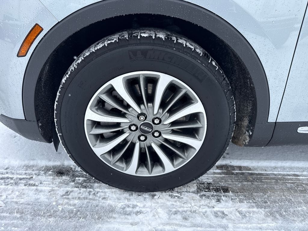 2022 Lincoln Nautilus Standard