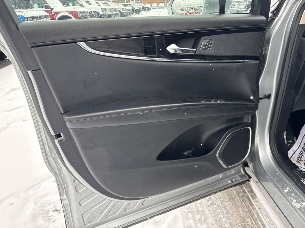 2022 Lincoln Nautilus Standard