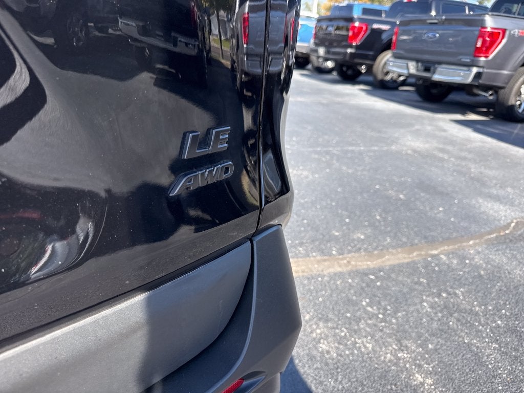 2025 Toyota RAV4 LE
