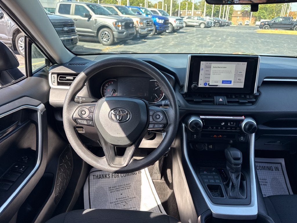 2025 Toyota RAV4 LE