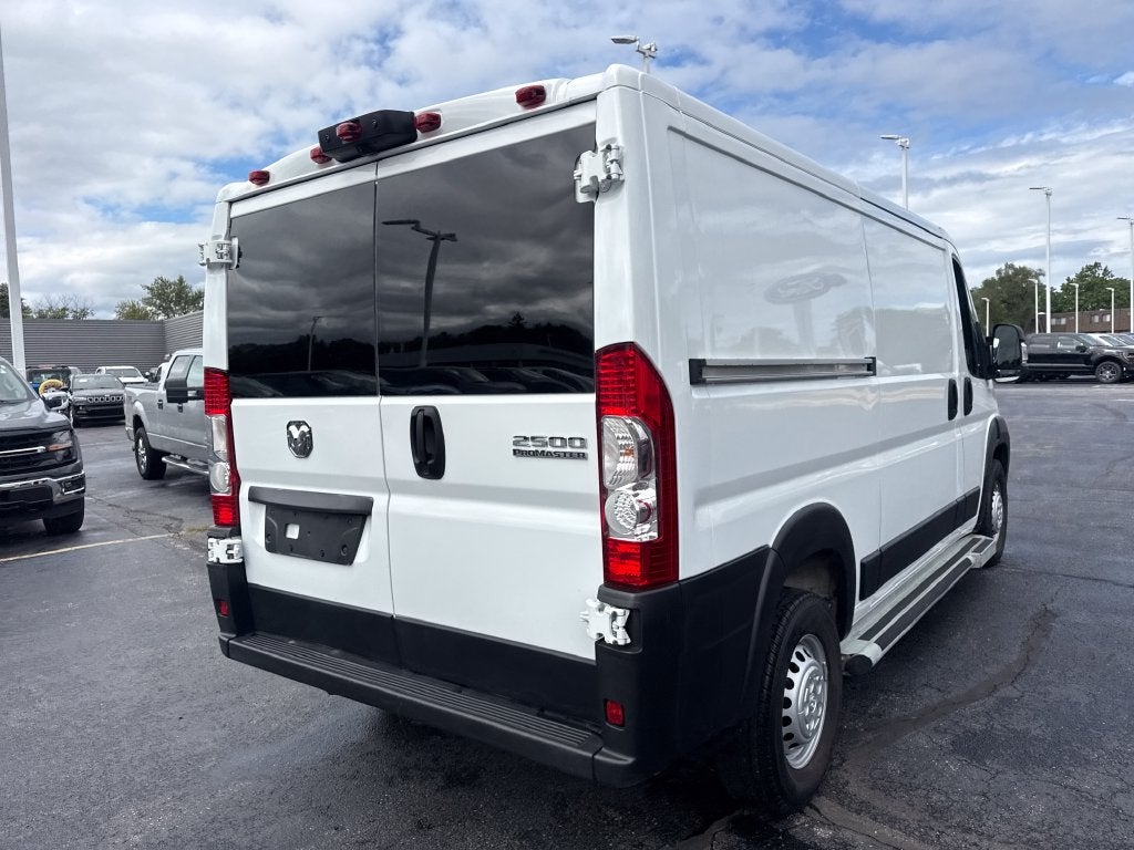 2025 RAM ProMaster 2500 Base