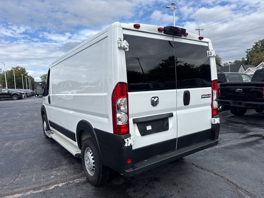 2025 RAM ProMaster 2500 Base