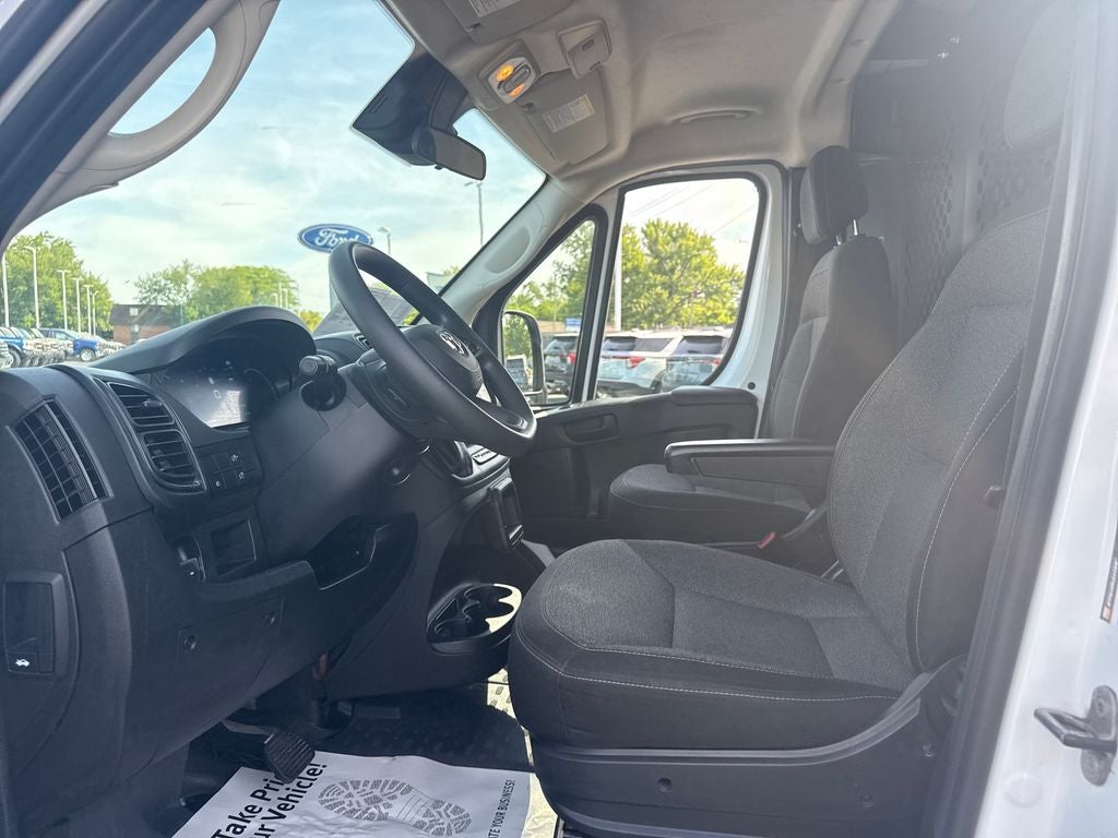 2025 RAM ProMaster 2500 Base
