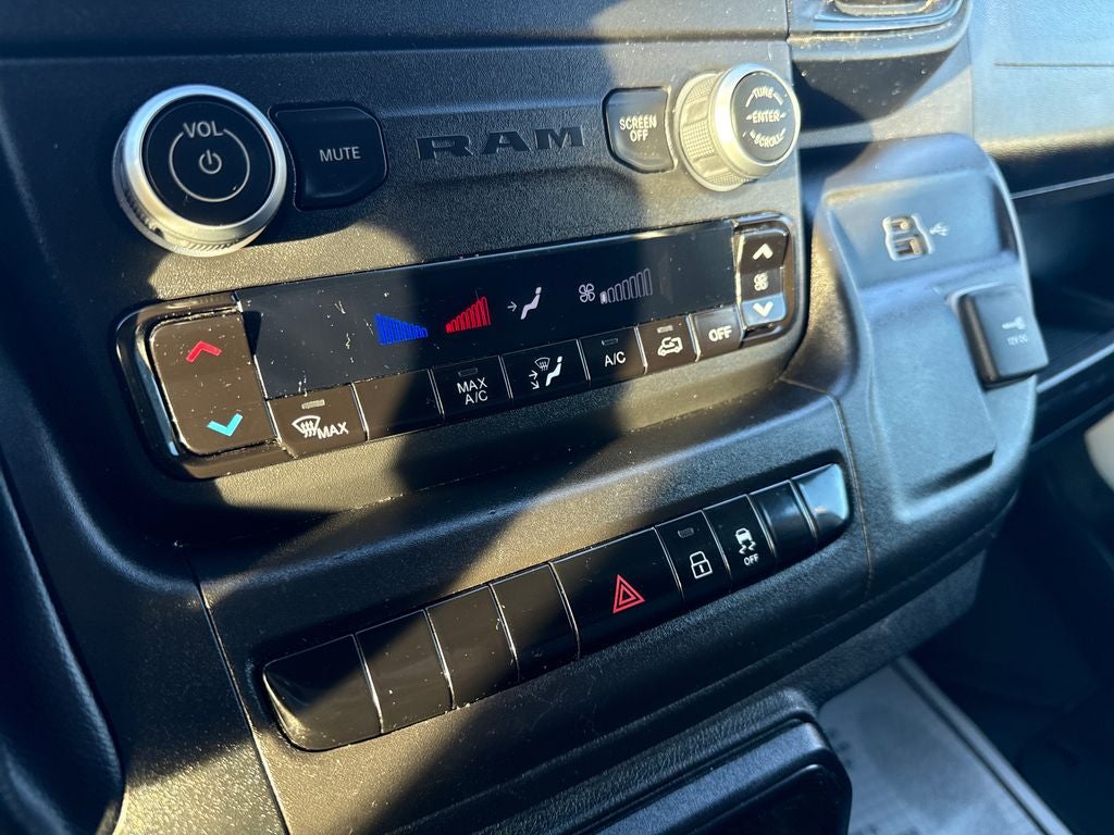 2023 RAM ProMaster 2500 Base