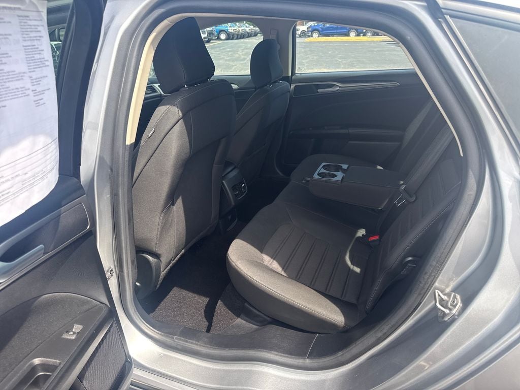 2020 Ford Fusion SE