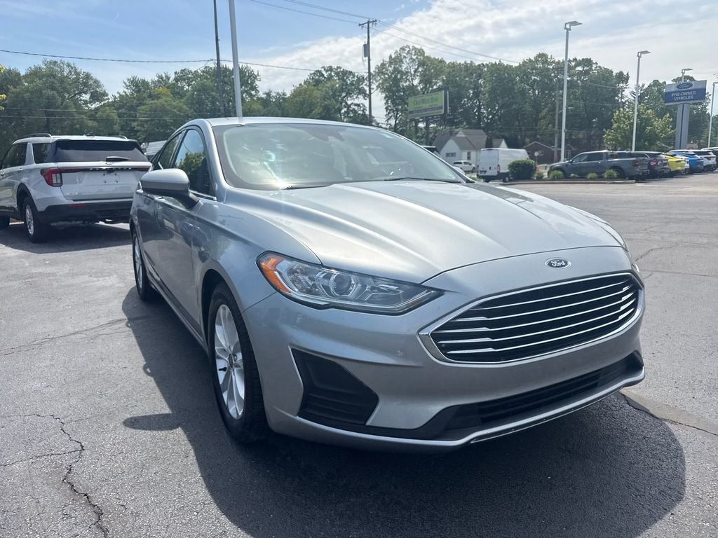 2020 Ford Fusion SE