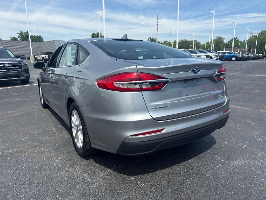2020 Ford Fusion SE