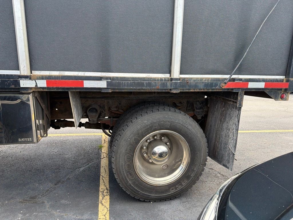 2000 Ford F-650SD DRW