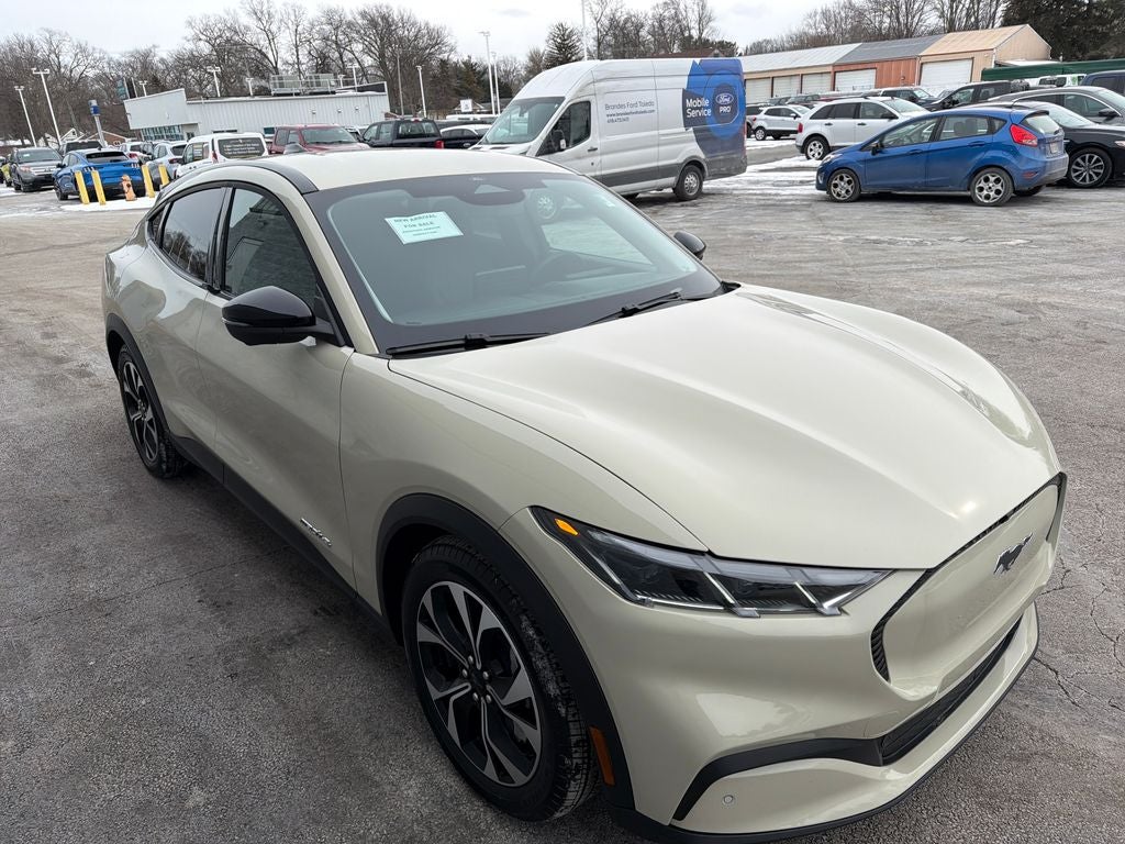 2025 Ford Mustang Mach-E Select