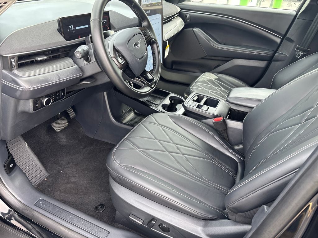 2025 Ford Mustang Mach-E Select