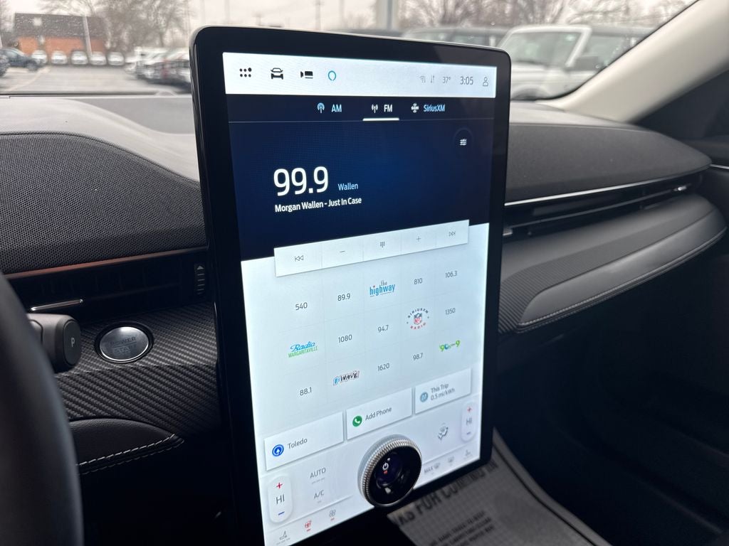 2025 Ford Mustang Mach-E Select