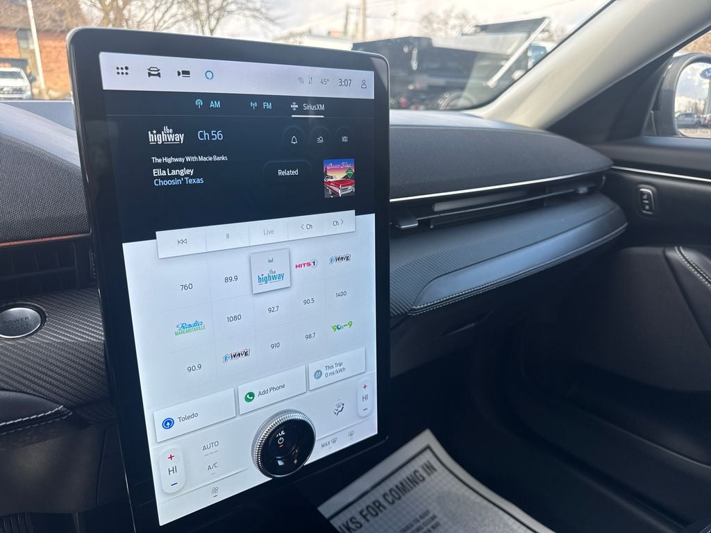 2025 Ford Mustang Mach-E Select