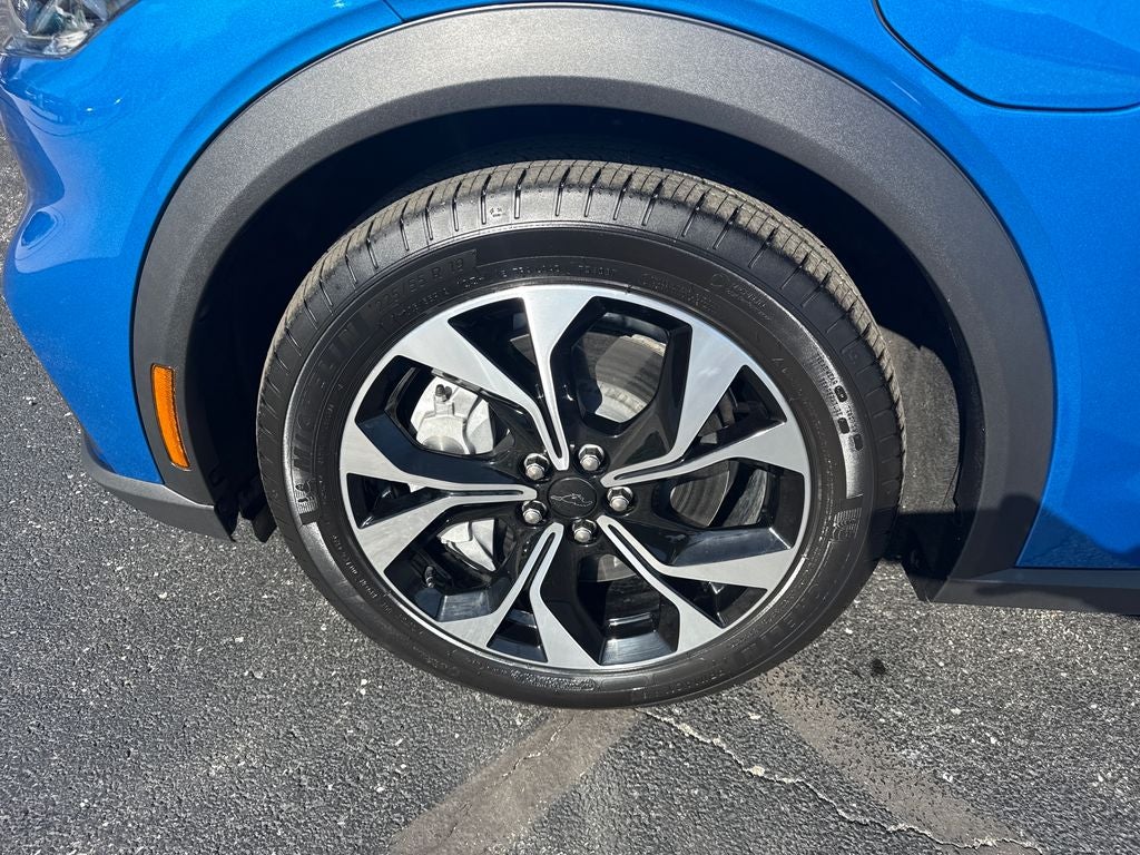 2025 Ford Mustang Mach-E Select