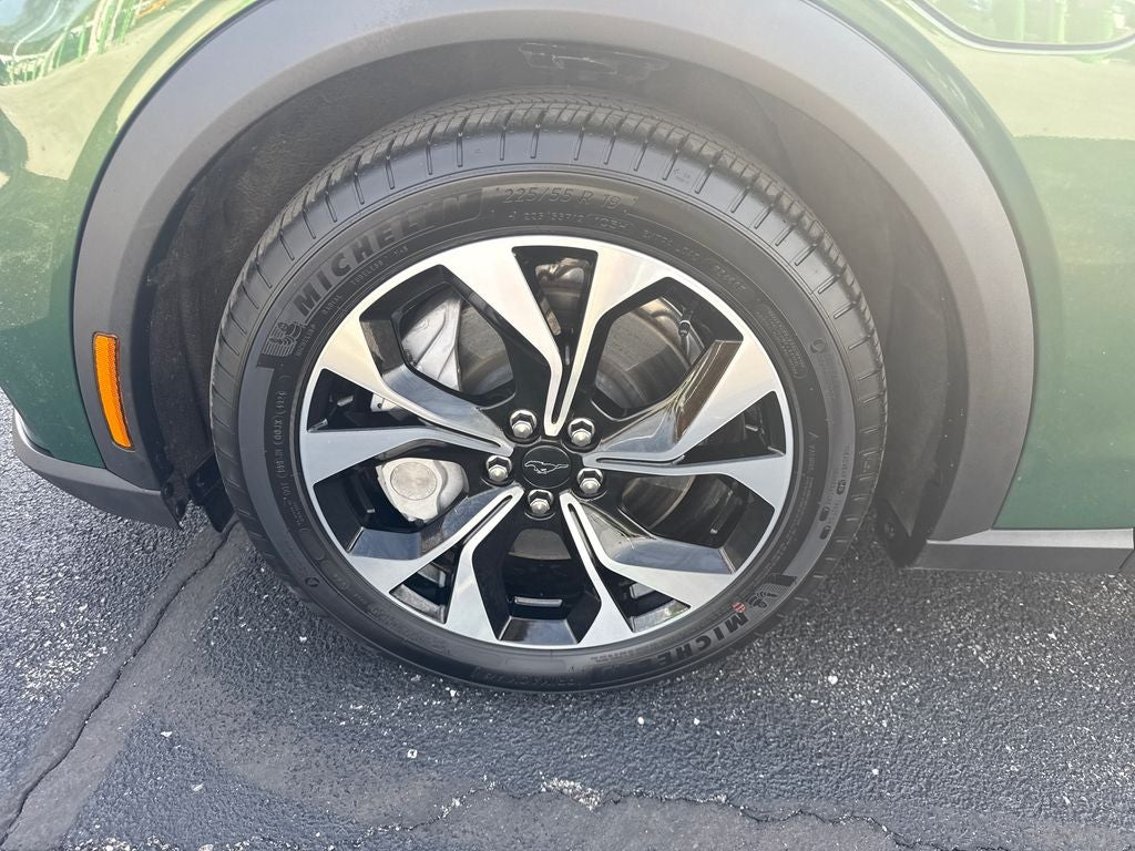 2025 Ford Mustang Mach-E Select