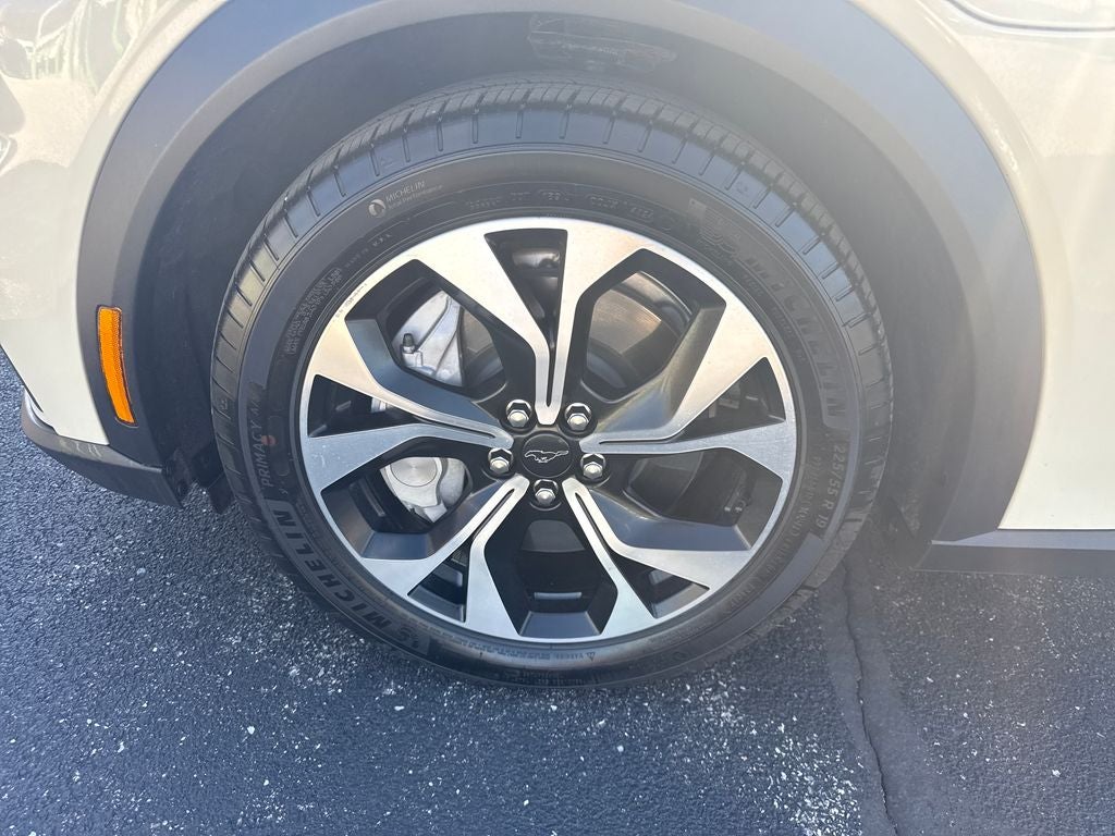 2025 Ford Mustang Mach-E Select